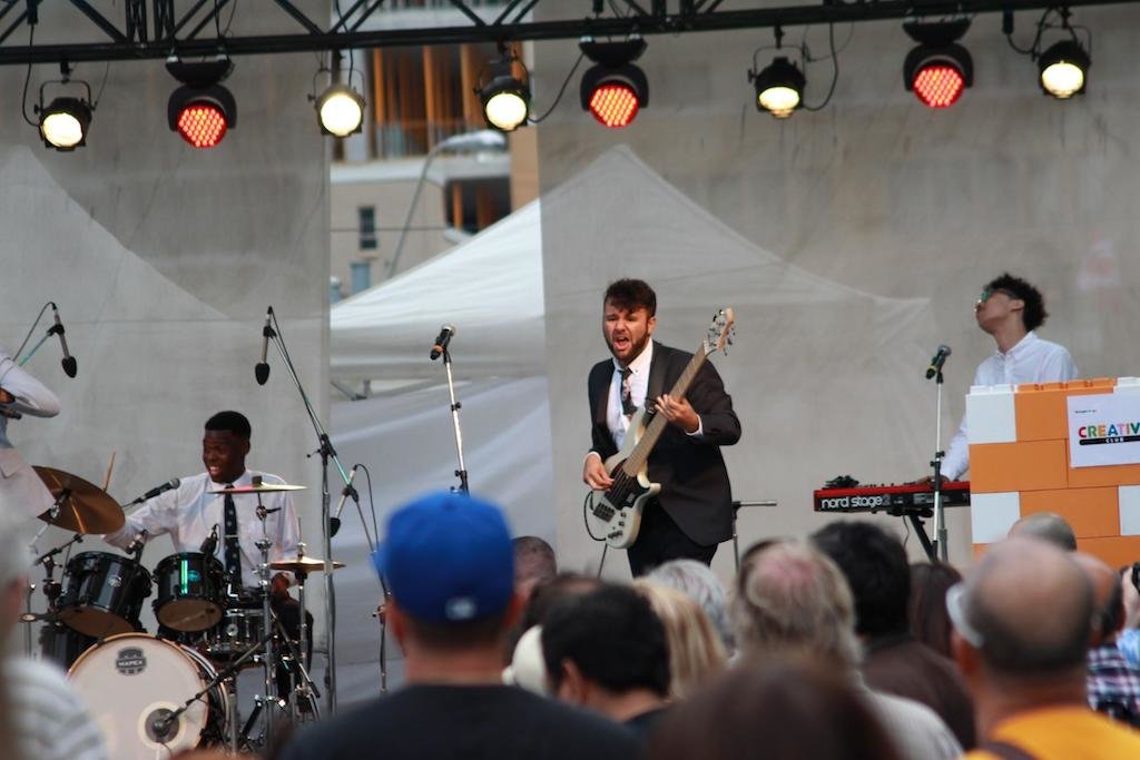 yonge dundas square